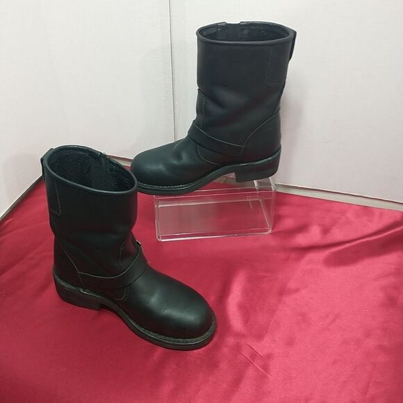 River Road Womens SZ 7 Twin Buckle Motorcycle Boots. Condition is Pre-owned - Picture 4 of 8